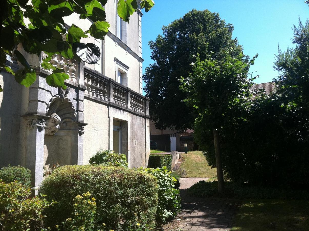 Le Chambord Apartment Cholet Room photo